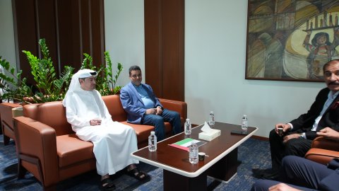 وفد نادي العين الإماراتي لكرة القدم  يصل  البصرة ل