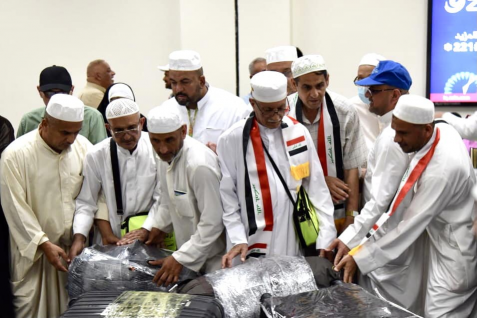 وصول الدفعة  الأولى من حجاج بيت الله الحرام الى مط