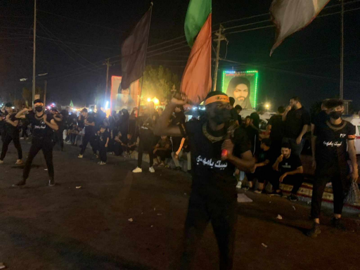 اهالي البصرة يحيون ليلة العاشر من محرم الحرام