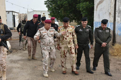 القبض على مطلوبين ومصادرة اسلحة في مناطق شمال وغرب