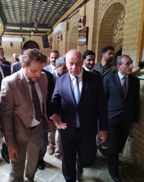 وزير الثقافة يناقش في البصرة التحضيرات لإقامة مهرج