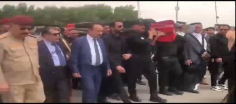 اهالي الناصرية يشيعون جثمان وزير الثقافة السابق عب