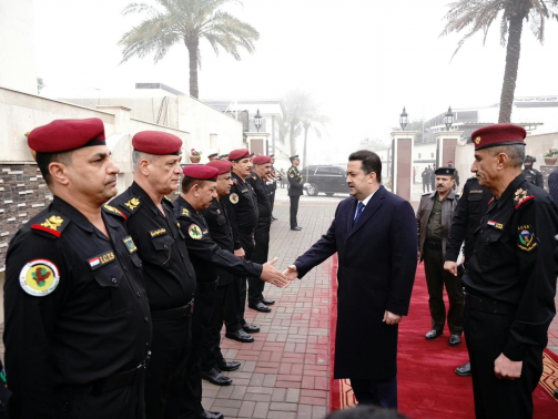 القائد العام للقوات المسلحة يزور مقر جهاز مكافحة ا