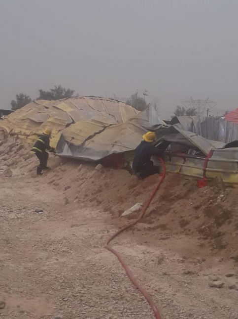 اخماد حريق بحقل للدواجن في خور الزبير غربي البصرة