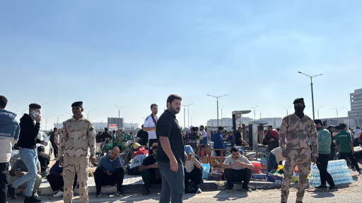 بالصور.. توافد الجماهير في ساعات مبكرة الى ملعب ال