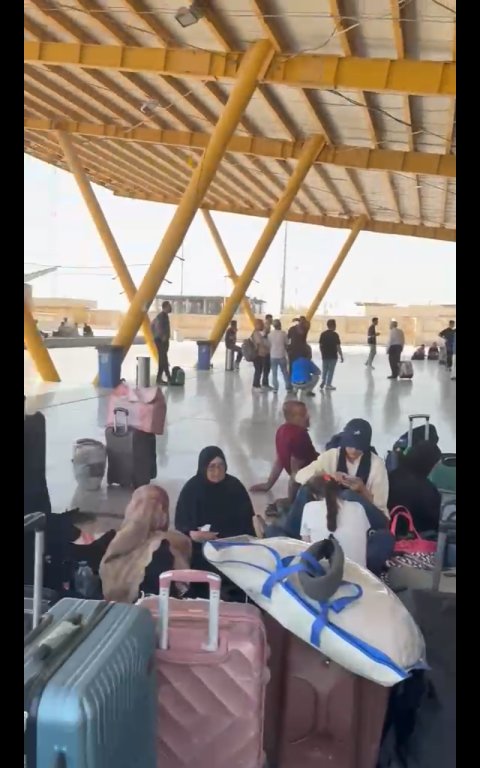 عوائل عالقة في الشلامجة تناشد الحكومة التدخل والسم