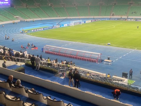 بالصور.. ملعب المدينة الرياضية بالبصرة يستعد لاقام