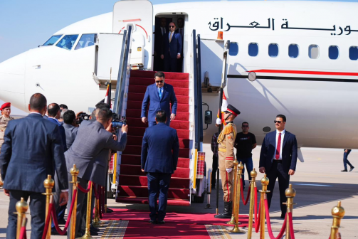السوداني يصل الى جمهورية مصر العربية 