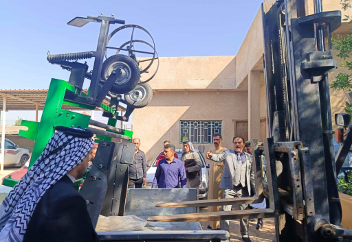   الفاو  توزع الات طحن السعف والمخلفات النباتية ل