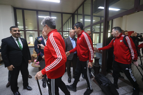 وصول وفد المنتخب الإماراتي إلى البصرة