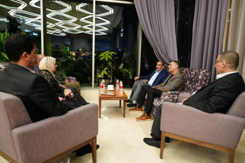 وزير الصناعـة والمعادن يـصل  البصرة لمتابعة عمل ال