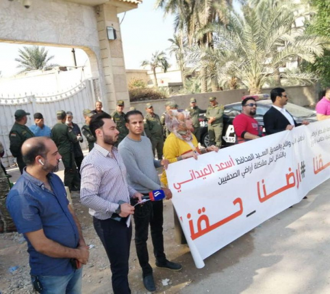 صحفيو البصرة يطالبون بتوزيع قطع الاراضي المخصصة له
