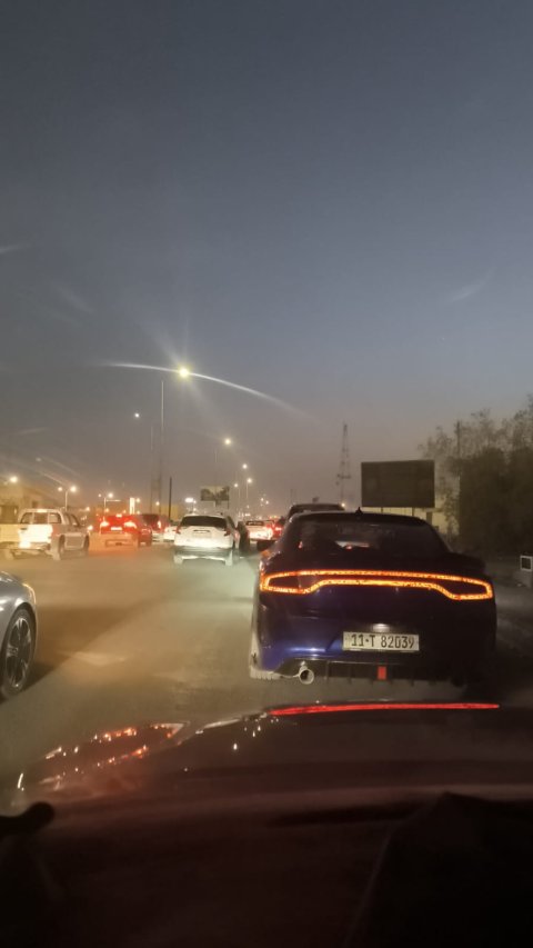 أزمة الوقود في البصرة تلقي بظلالها على الشارع البص