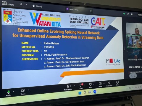 تدريسي بجامعة الكوفة يشارك في مناقشة أطروحة دكتورا