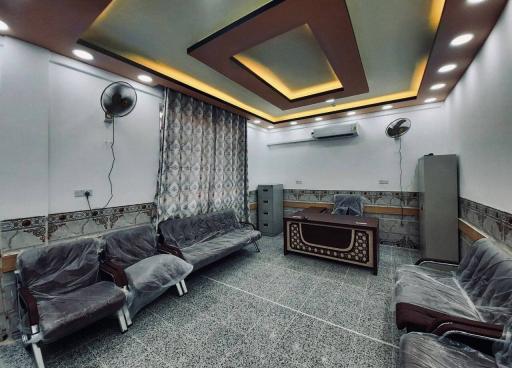 محافظ النجف يفتتح مدرسة حكومية نموذجية في الحي الع