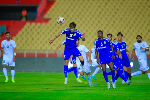 الزوراء يتوج بكأس السوبر العراقي بعد فوزه على القو