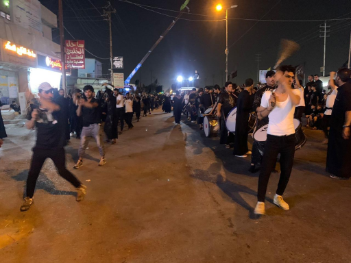 بالصور ... البصرة تحيي ليلة العاشر من محرم ذكرى اس