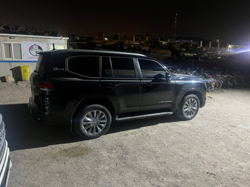 حجز المركبات ذات الاصوات المزعجة والمظللة في  البص
