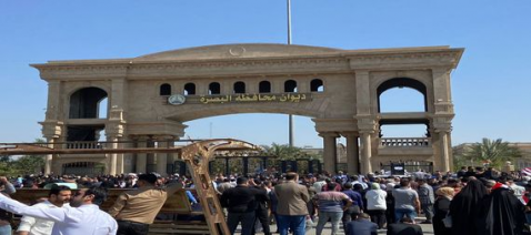 تظاهرة للكوادر التعليمية في البصرة للمطالبة بتفعيل