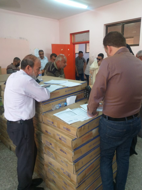 شركة لوك اويل النفطية تجهز تربية قضاء المدينة بالب