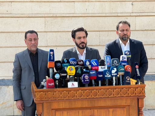 الكتلة الصدرية النيابية تعقد مؤتمرا في النجف الاشر