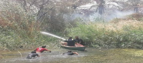 اخماد حريق كبير التهم اراض زراعية واصابة شخصين في 