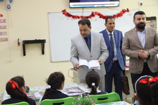 تربية النجف تفتتح ثلاثة صفوف الكترونية في مدرسة ال