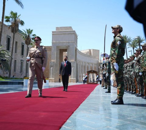 صورة مرفقة