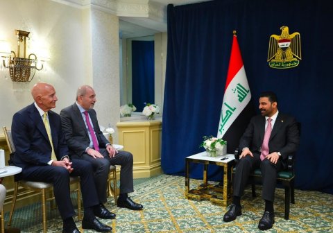 الزيدي ووزير الخارجية الاردني يناقشان في واشنطن تنفيذ مشروع 