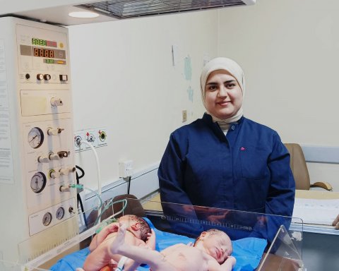 بعد 8 سنوات من الانتظار.. \"مستشفى البصرة للنسائية والاطفال\