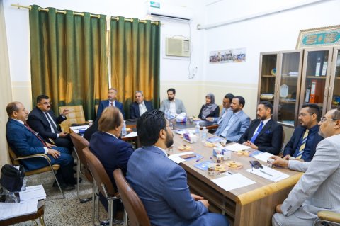 جامعة الكوفة تبحث مع أرباب العمل مواءمة مخرجات الهندسة الكيم