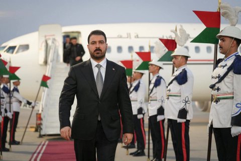 الزيدي يصل إلى النجف المشاركة في مراسم استقبال جثمان السيد ا