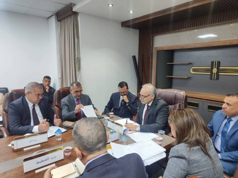العراق وموانئ أبوظبي يبحثان شراكة لوجستية لدعم طريق التنمية 