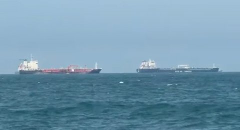 موانئ العراق تستقبل سفناً نفطية جديدة