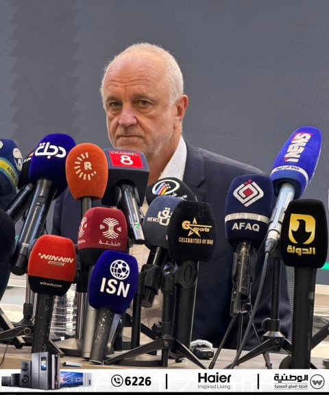 أرنولد  يؤكد: سنقاتل بكل دقيقة في كأس العالم