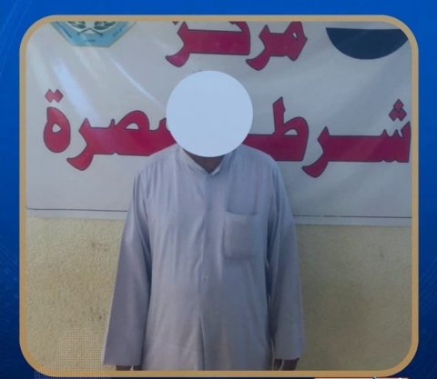 متهم بالنصب والاحتيال ببيع قطعة أرض لأكثر من شخص في قبضة شرط