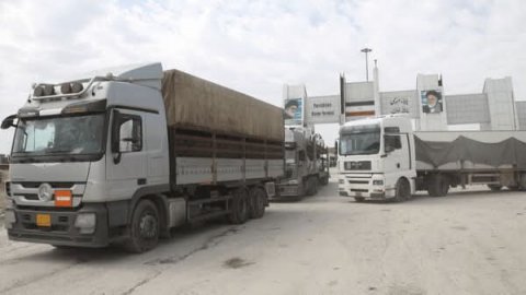 بطريق مركب بري وسككي... عبور أول شحنة ترانزيت من العراق عبر 