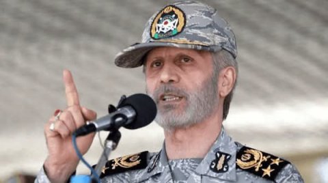 قائد الجیش الایرانی: إيران ليست ساحة لاختبار المؤامرات والمغ
