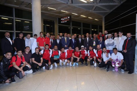 منتخبنا الوطني لكرة القدم يصل الى مطار الملكة علياء بالعاصمة