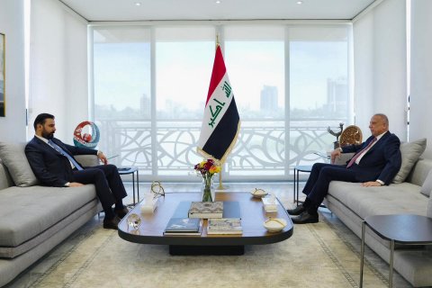 الزيدي والكاظمي يؤكدان ضرورة التعاون لتشكيل حكومة وطنية جامع