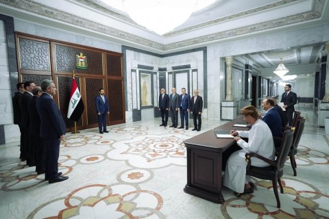 الزيدي يرعى توقيع تطوير وتشغيل حقل عجيل النفطي بين شركتي نفط
