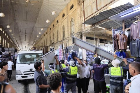 بلدية الكوفة تواصل حملاتها لإزالة المخالفات والتجاوزات في مر