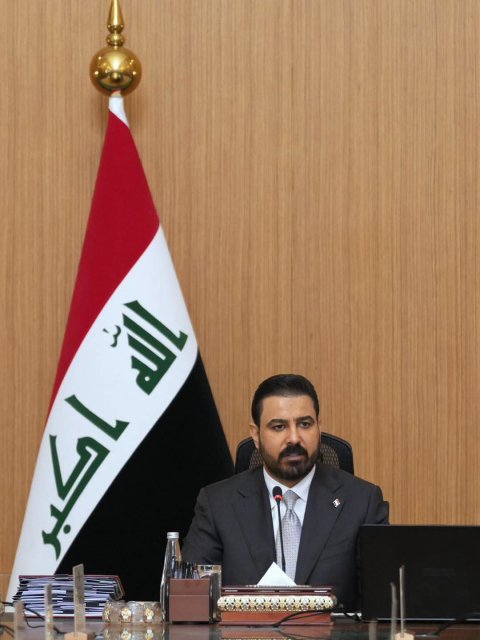 الزيدي يوجه الوزراء والمحافظين المعنيين بزيارة مصابي واسر ضح