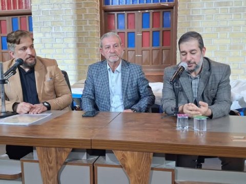 اتحاد الادباء والكتاب في البصرة ينظم وقفة استنكارية ضد الاعت