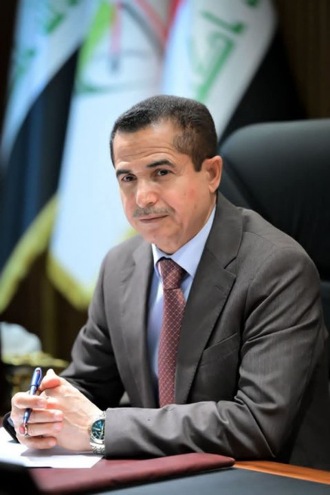 محافظ ذي قار يوجه باتخاذ إجراءات قانونية بحق مستغلي أزمة الغ