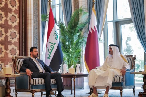 أمير قطر يستقبل الزيدي