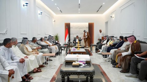 امنية البصرة تبحث مع شيوخ العشاء ملفات النزاعات وتعزيز الأمن