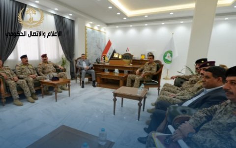 محافظ البصرة يبحث مع رئيس اركان الجيش الملفات الأمنية في الم