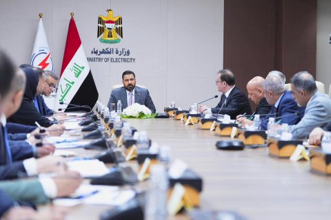 الزيدي يوجه  وزارة الكهرباء باستنفار العمل لزيادة ساعات التج