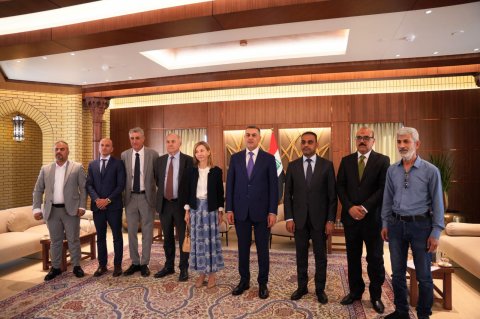 محافظ البصرة يبحث مع السفيرة الإسبانية مشاريع النقل والربط ا